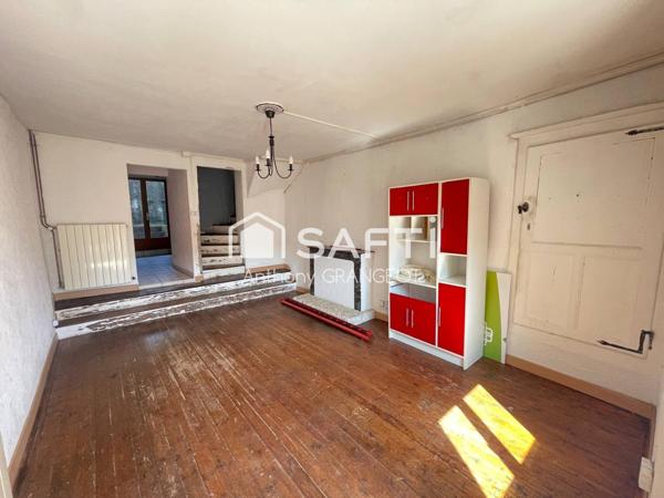 MAISON DE VILLE 3CHAMBRES,COUR, 90M²