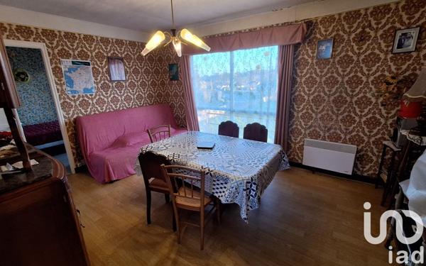 Maison traditionnelle 4 pièces de 46 m² à Bourbriac (22390)