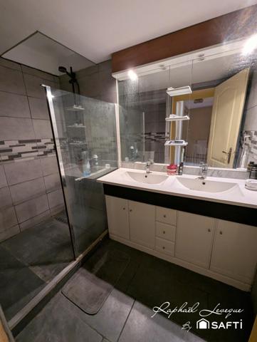 Maison 3 chambres avec belle terrasse et stationnement