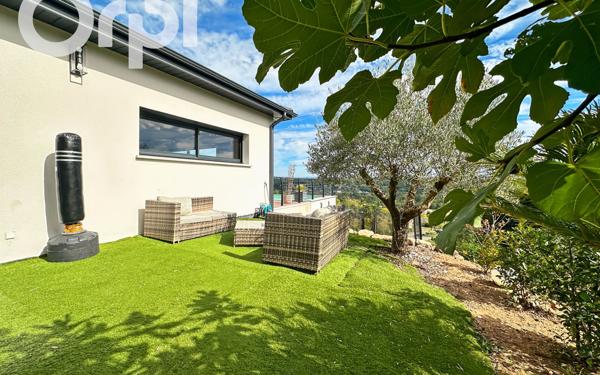 Maison à vendre    5 pièces • 135 m2 Joyeuse