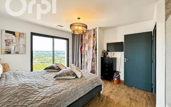 Maison à vendre    5 pièces • 135 m2 Joyeuse