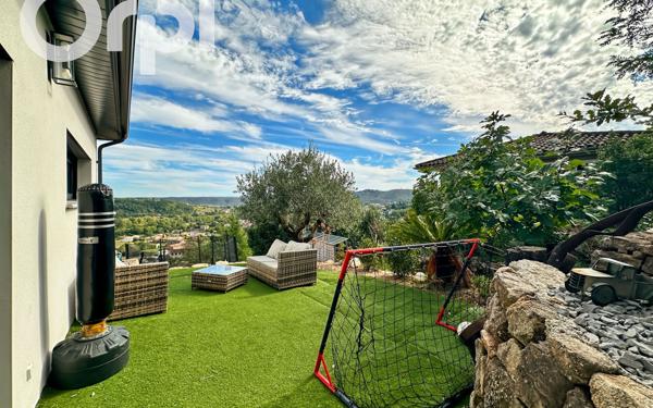 Maison à vendre    5 pièces • 135 m2 Joyeuse