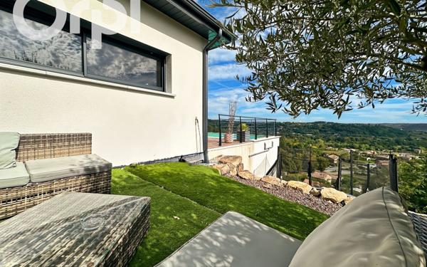 Maison à vendre    5 pièces • 135 m2 Joyeuse