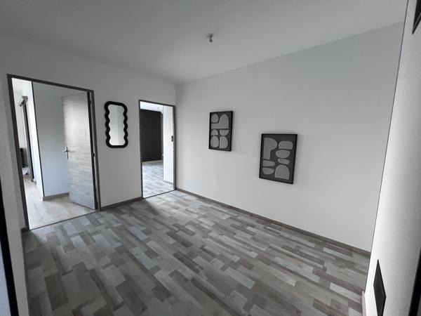 Maison
         6 pièces
        - 182 m² 415 000 € *