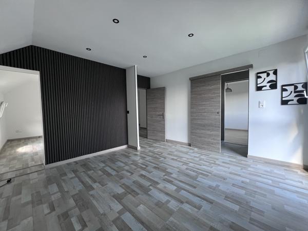 Maison
         6 pièces
        - 182 m² 415 000 € *