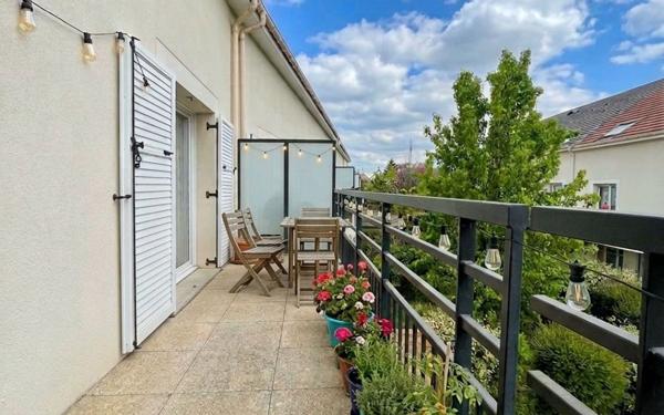 Appartement à vendre    3 pièces •  Persan