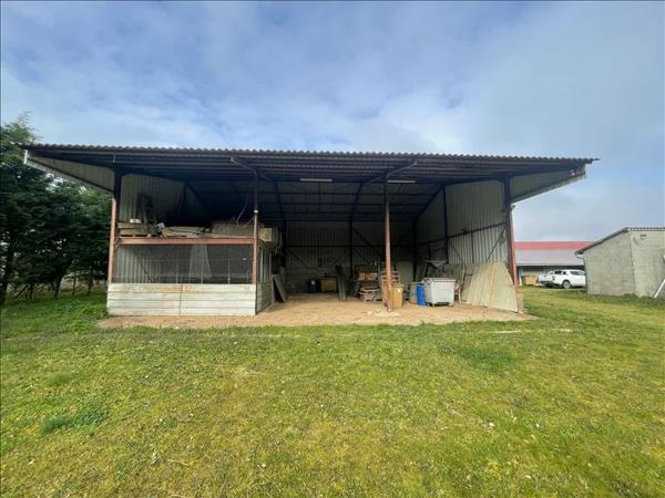 Parking à vendre |  Drevant |  | 1 350 m²