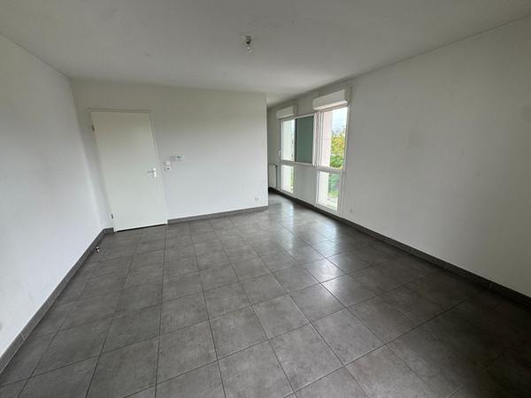 33310 LORMONT - Appartement  T2 bis de 55.71m2 avec terrasse de 10m2 et parking à vendre