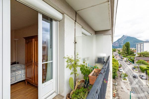 Appartement F4 à vendre  4 pièces - 84 m 2   SEYSSINET PARISET  - 38