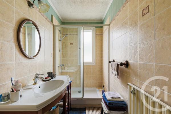 Appartement F4 à vendre  4 pièces - 84 m 2   SEYSSINET PARISET  - 38
