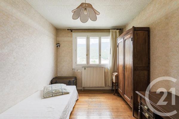 Appartement F4 à vendre  4 pièces - 84 m 2   SEYSSINET PARISET  - 38