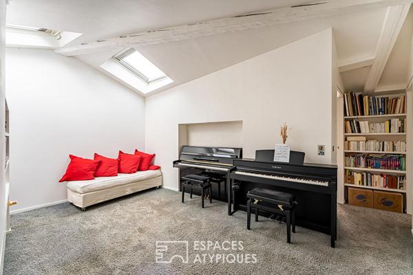 Duplex de caractère au coeur de Vanves, place Saint-Rémy .