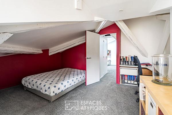 Duplex de caractère au coeur de Vanves, place Saint-Rémy .