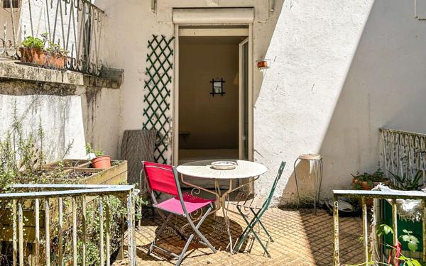 Appartement à vendre    5 pièces • 153,07 m2 Pau