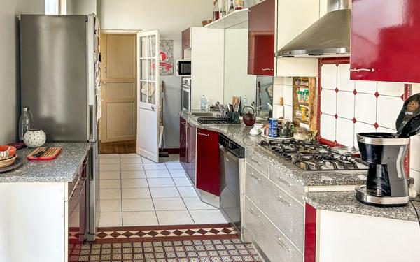 Appartement à vendre    5 pièces • 153,07 m2 Pau