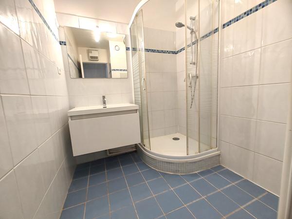 Appartement
                                                                                                                                                                                                                                                                                                                        3 pièce(s)                                                                                                                                                                                                          2 chambre(s)                                                                                                                                                                                                          69  m²