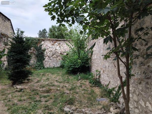 Maison de ville à vendre à Le Lude dans la Sarthe (72800), ref : 13861/1316