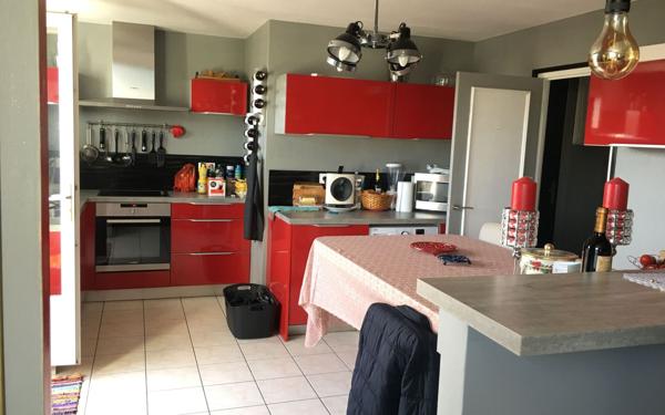 Appartement à vendre    6 pièces •  Landivisiau