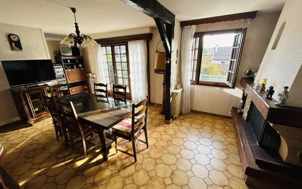 Maison à vendre    5 pièces • 93 m2 Villenoy