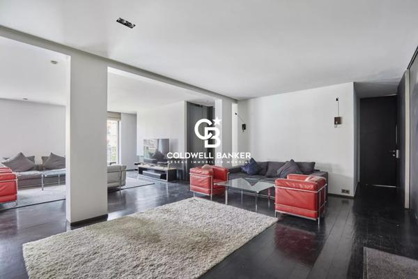 Appartement 5 pièces à vendre Paris 8ème - 75008 / Réf: 21572-PL