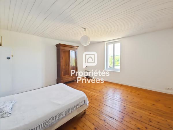 Maison en pierre de 185 m² avec piscine, dépendance et parc arboré  à 10 min de Marmande