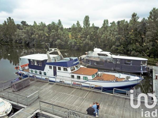 Péniche 5 pièces de 65 m² à Verneuil-sur-Seine (78480)