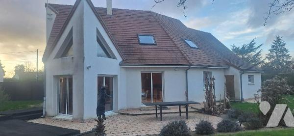 Maison familiale 140 m² – Neuville-sur-Sarthe /Montreuil -3 chambres