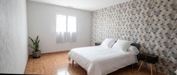 Lézignan Corbieres  jolie villa  spacieuse et économique