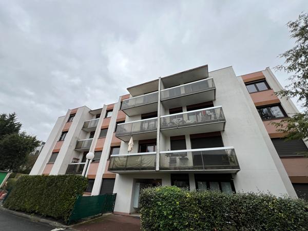 Appartement Noisy Le Grand F2 pièce(s) 45 m2
