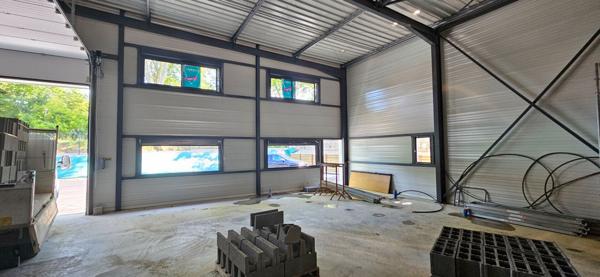 Rouffiac Tolosan, local d'activité 108m2