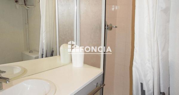 Location Studio 18.1 m² - Grenoble 38000