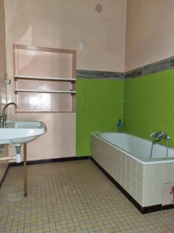 🏡 **Immeuble à rénover – Gros potentiel à Abreschviller !**