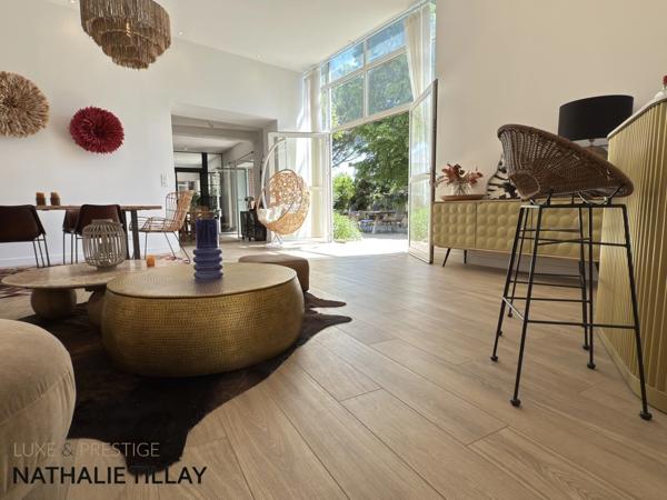 Propriété, Maison à vendre proche Orléans, 380 m² habitables, 450 m² au sol, LA CHAPELLE SAINT MESMIN