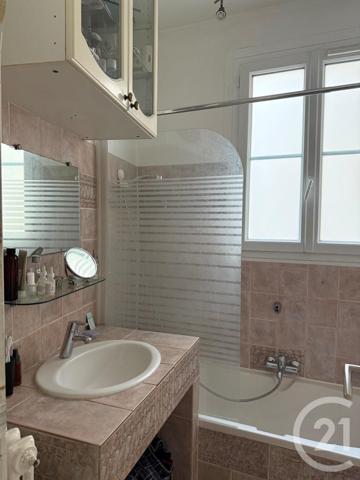 Appartement F3 à vendre  3 pièces - 47,63 m2 PARIS - 75011