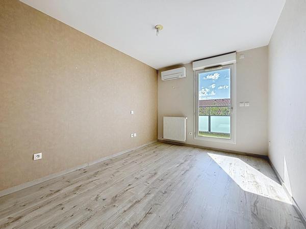 T3 lumineux avec grande terrasse – Dernier étage – 2 parkings