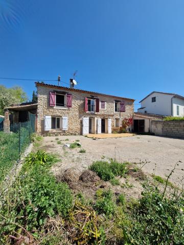 Lorgues (83510) Bastide 3 pièces 2 chambres avec jardin, à deux pas du centre de Lorgues...