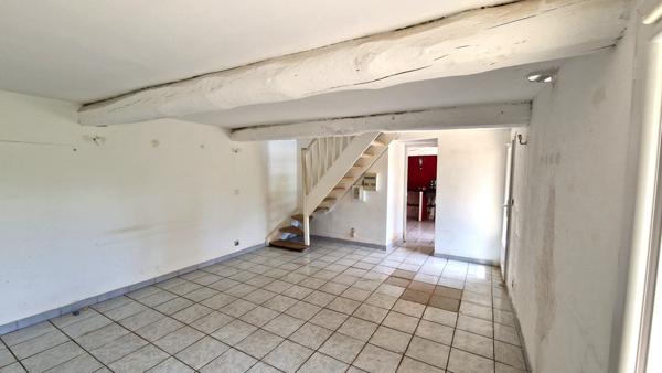 Lorgues (83510) Bastide 3 pièces 2 chambres avec jardin, à deux pas du centre de Lorgues...