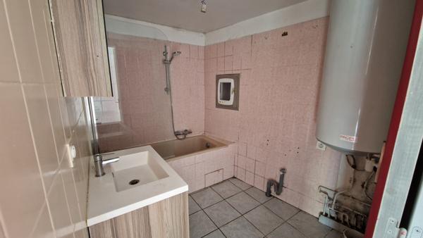 Lorgues (83510) Bastide 3 pièces 2 chambres avec jardin, à deux pas du centre de Lorgues...