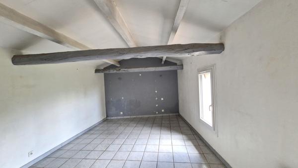 Lorgues (83510) Bastide 3 pièces 2 chambres avec jardin, à deux pas du centre de Lorgues...