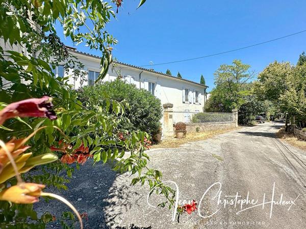 Maison familiale 18 pièce(s) 418 m2