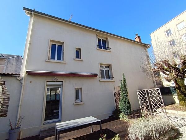 87000 LIMOGES - Maison de 189 m², à vendre 289 000 €