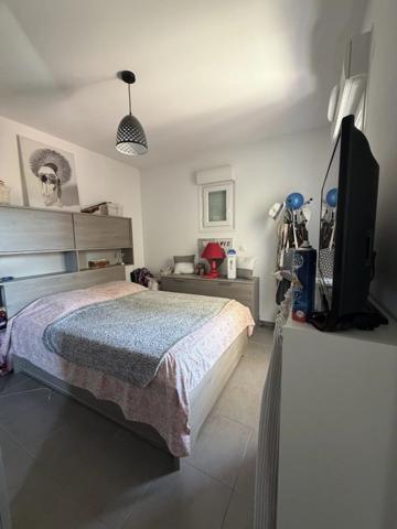 Location                                                      Appartement
                        
                     2 pièces                      41 m2                     à Venelles