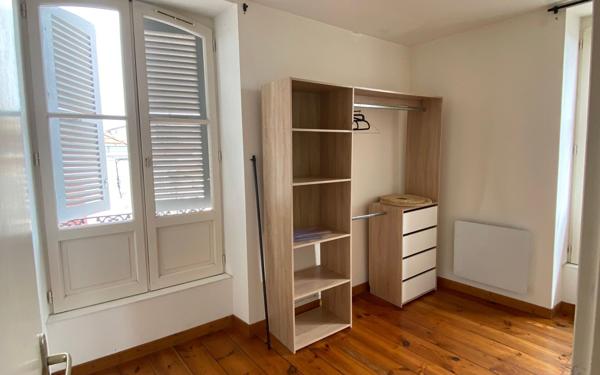 Appartement à louer    2 pièces •  Dax