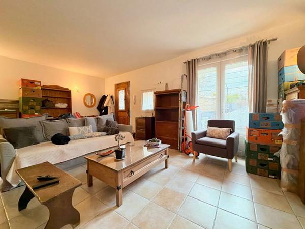 À VENDRE EN EXCLUSIVITE 13610 LE PUY-SAINTE-RÉPARADE MAISON TYPE 4 PIECES D'ENVIRON 86M² AVEC EXTERIEUR