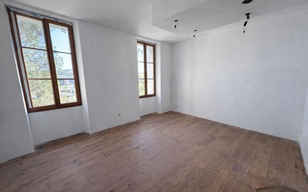 Maison à vendre    5 pièces •  Rive-de-Gier