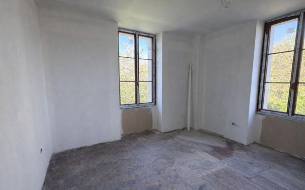 Maison à vendre    5 pièces •  Rive-de-Gier