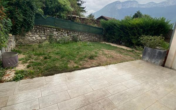 Maison à louer    3 pièces • 76 m2 Fontanil-Cornillon