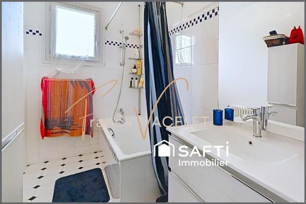 Vue exceptionnelle pour cette jolie villa sans travaux