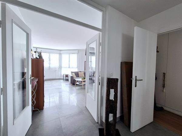 Appartement F3 lumineux avec LOGGIA