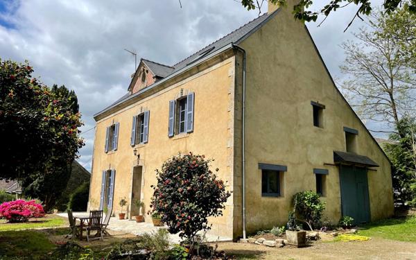 Maison à vendre    6 pièces •  Plouay